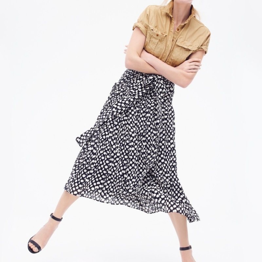 🌸 J. Crew Silk skirt in Ratti® polka dot
